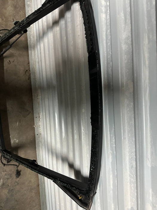 2018 2021 AUDI R8 COUPE REAR WINDSHIELD DECK LID FRAME OEM