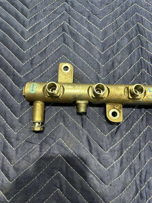 2015 DODGE RAM 2500 FUEL RAIL W SENSOR OEM 5295117