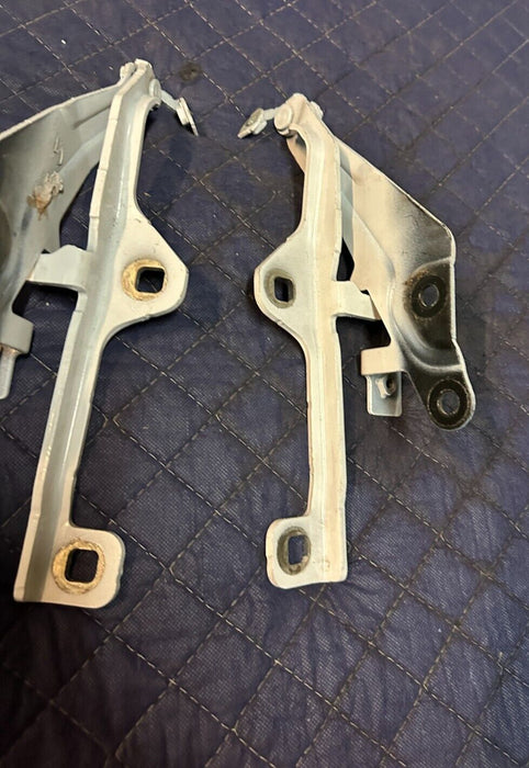 2016 FORD MUSTANG SHELBY GT350 LEFT RIGHT HOOD HINGE HINGES PAIR OEM FR3V16801AC