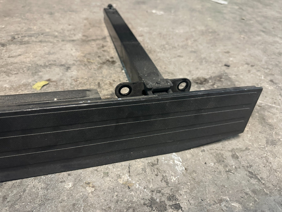 2017 2018 2019 FORD F250 F350 F450 TAILGATE STEP ASSEMBLY FL3Z-99402A48-AB