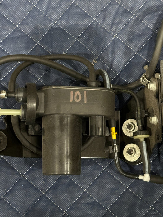 2015 JAGUAR F TYPE R ENGINE ELECTRIC AIR VACUUM PUMP W/ RESERVOIR EX53 2B925 AD