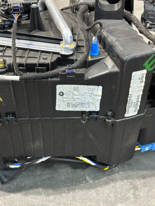 2021 RAM 2500 LARAMIE HVAC HEATER BLOWER BOX OEM *LOCAL PICKUP ONLY*