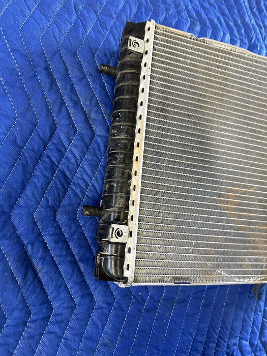 2017 AUDI R8 V10 FRONT RIGHT RADIATOR A/C CONDENSER 4S0816411 4S0121252B ~BENT~