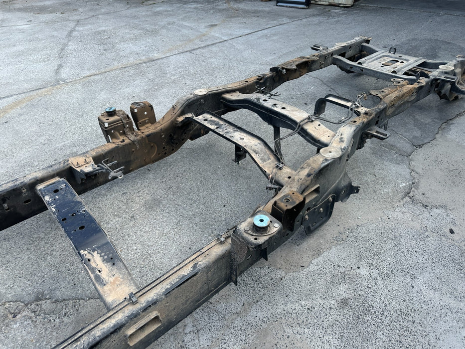 2023 2024 FORD F250 F350 F450 PICKUP CREW CAB 8' LONG BED FRAME 176' WB OEM