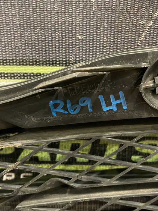 2012 AUDI R8 V8 FRONT BUMPER DRIVER LEFT GRILLE PANEL OEM 420 807 681 *READ