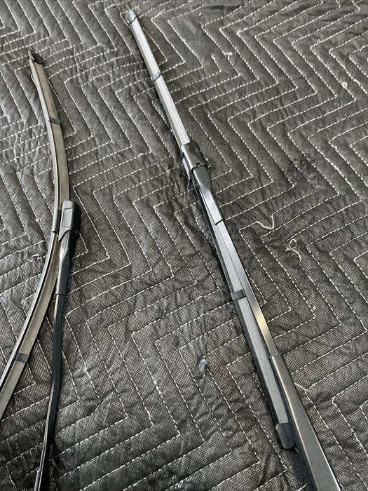2018-2021 MERCEDES E63S AMG WINDSHIELD WIPER ARM LEFT RIGHT PAIR OEM