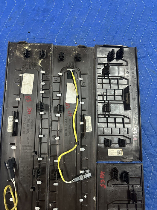 2017-2019 FORD F250 F350 LIMITED FRONT LEFT RIGHT KICK PLATE PAIR OEM ~WEARS~