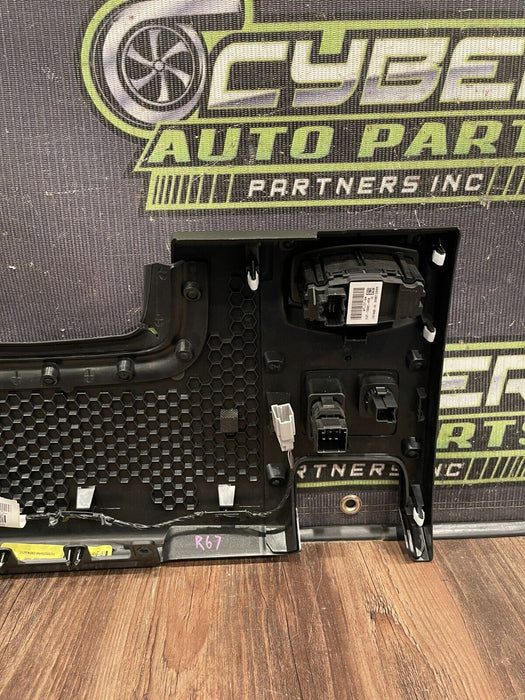 2020-2022 FORD F350 F450 PLATINUM DASH LOWER LEFT KNEE PANEL OEM *SCRATCH/READ)