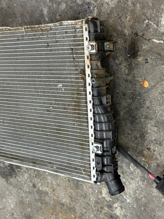 2014 AUDI R8 FRONT RIGHT PASSENGER RADIATOR 420 121 252 ASSEMBLY ~DAMAGE!!~
