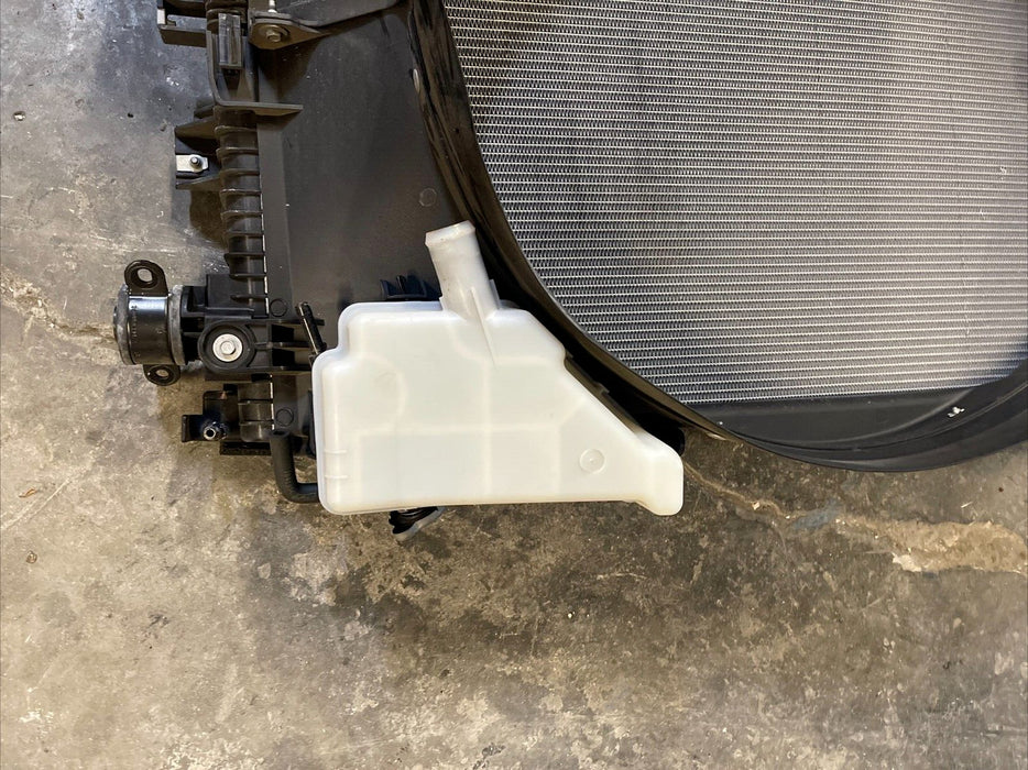 2017-2019 FORD F250 F350 6.7L DIESEL PLATINUM RADIATOR ASSEMBLY OEM