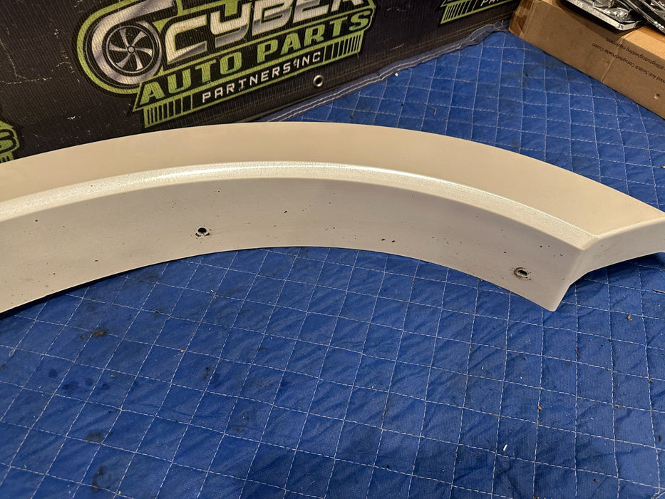 2017-2019 FORD F450 DUALLY RIGHT FENDER FLARE OEM (UG) *MINOR CHIPS #6*