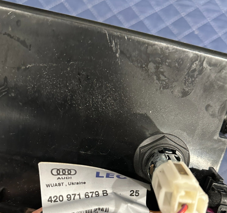 2014 AUDI R8 GLOVE BOX DASH COMPARTMENT 423 857 096 OEM 423 857 104