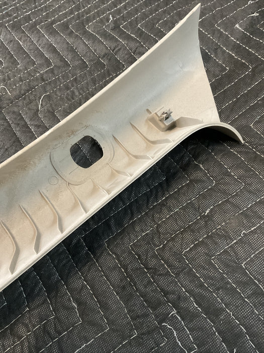 2017 NISSAN TITAN RH PASSENGER A PILLAR TRIM W/HANDLE OEM