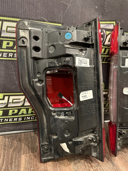 2017 2018 2019 FORD F250 F350 F450 PLATINUM LED TAIL LIGHTS LEFT RIGHT OEM