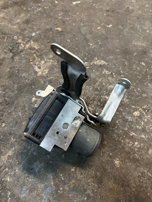 2021 AUDI R8 HURACAN ABS ANTI LOCK BRAKE PUMP MODULE OEM 4S0 907 379 J