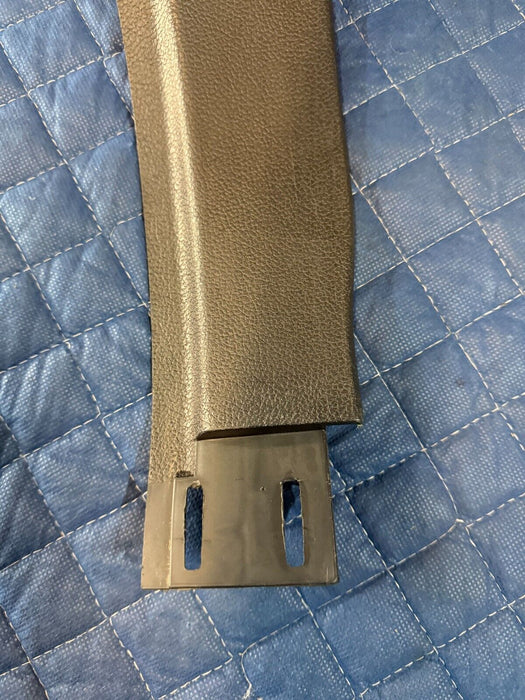 2017-2022 FORD F250 F350 F450 KING RANCH PASSENGER RH C PILLAR TRIM