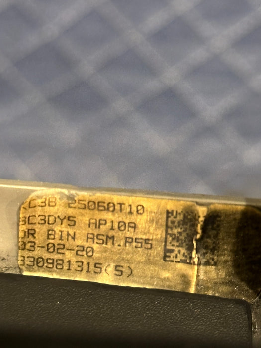 2020 2021 2022 FORD F250 F350 F450 XLT GLOVE BOX COMPARTMENT OEM