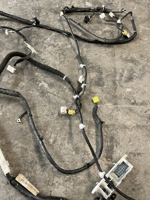 2016 NISSAN TITAN XD DRIVER LEFT INTERIOR CAB HARNESS 24014 EZ15A OEM