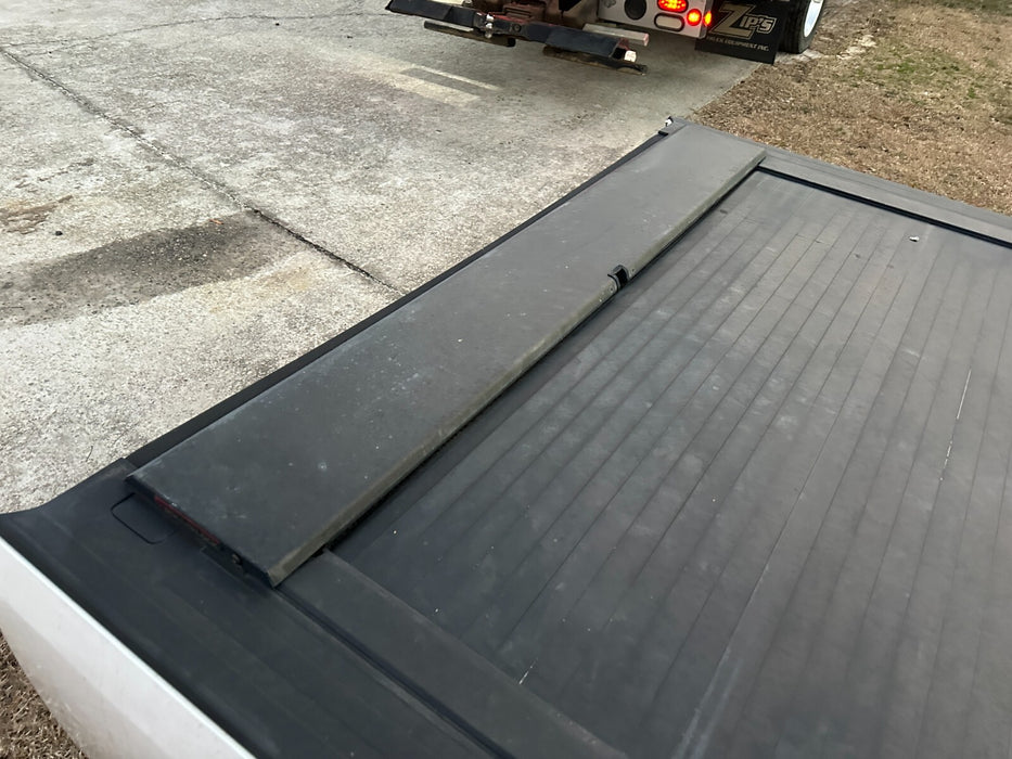 2017-2022 Ford F250 F350 Short Bed 6' Roll-N-Lock Retractable Bed Cover