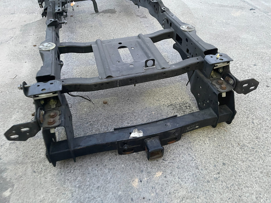 2017 2018 2019 FORD F250 F350 CREW CAB DIESEL 4X4 SHORT BED FRAME 160" WB