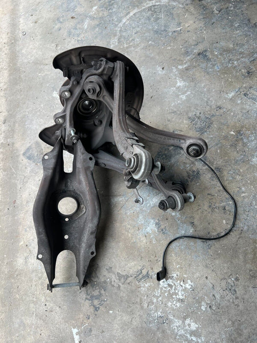 2015 MERCEDES-BENZ C63S AMG SEDAN REAR LEFT SUSPENSION KNUCKLE CONTROL ARMS OEM