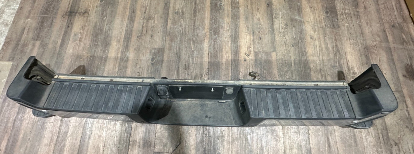 2023-2025 FORD F250 F350 F450 KING RANCH REAR CHROME BUMPER W SENSORS OEM *#9*