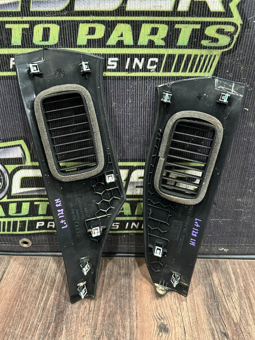 2017 AUDI R8 LEFT RIGHT DASH DASHBOARD END CAPS OEM