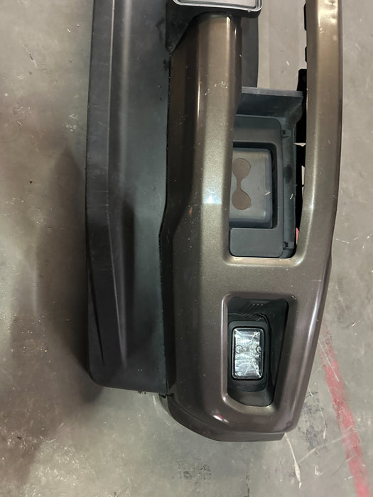 2017-2019 FORD F450 FRONT BUMPER ASSEMBLY OEM (READ/ MINOR DENTS/SCRATCHES)