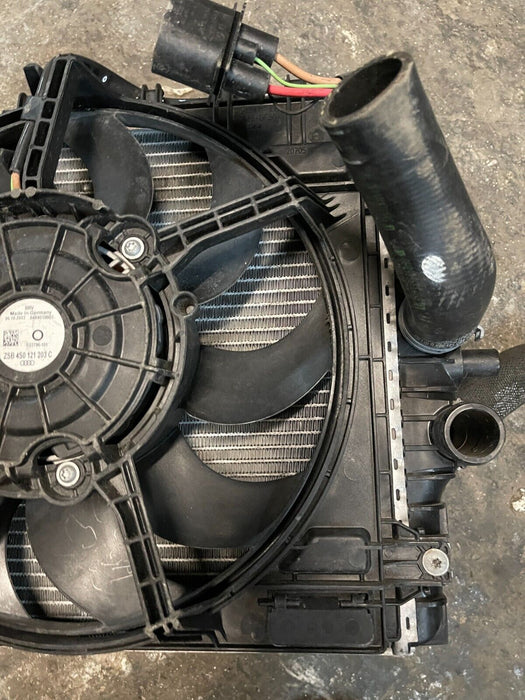 2017 AUDI R8 V10 FRONT RIGHT RADIATOR A/C CONDENSER 4S0816411 4S0121252B ~BENT~