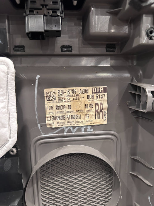 2017 FORD F250 F350 F450 XLT REAR PASSENGER RIGHT DOOR PANEL OEM *WEARS/READ*