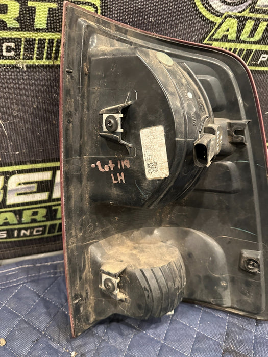 2015 DODGE RAM 2500 DRIVER LEFT HALOGEN TAIL LIGHT OEM