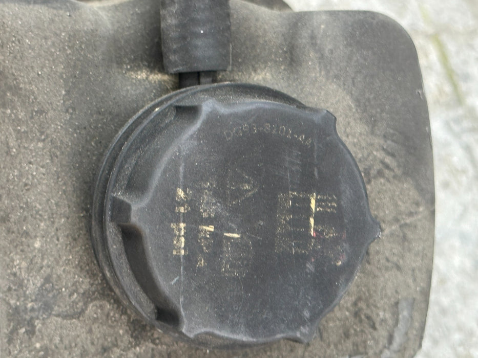 2020 2021 2022 FORD F250 F350 F450 BATTERY HOLDER TRAY W/ RESERVOIR OEM