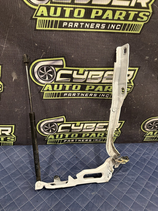 2017-2022 FORD F350 F450 SUPERDUTY RIGHT PASSENGER HOOD HINGE OEM HC3B 16800 A