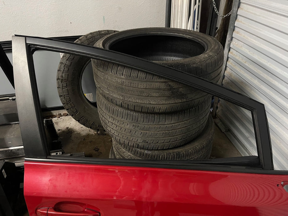 2014 TOYOTA PRIUS V FRONT RIGHT RH RED DOOR W PANEL OEM *SUN DAMAGE* (READ!)