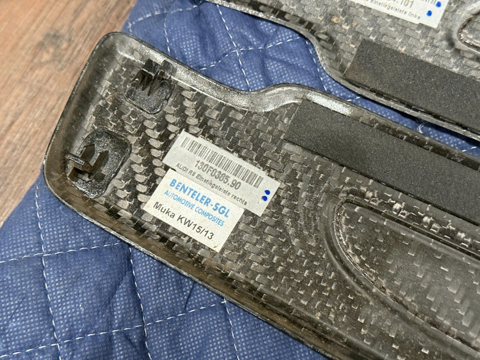 2014 AUDI R8 PLUS DOOR SILL CARBON FIBER KICK PLATES GENUINE OEM 420853372d