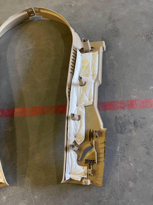 2017 2018 2019 FORD F250 F350 F450 LARIAT RIGHT C PILLAR TRIM *SCRATCHES*