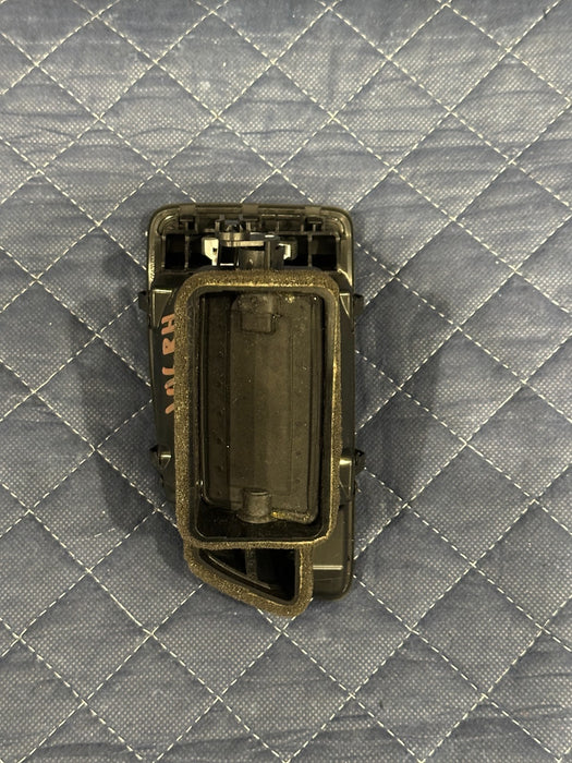 2014 AUDI R8 FRONT RIGHT PASSENGER DASH DASHBOARD HVAC AIR VENT OEM 423 820 902