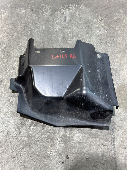 2013 NISSAN 370Z REAR RIGHT QUARTER PANEL BRACKET OEM