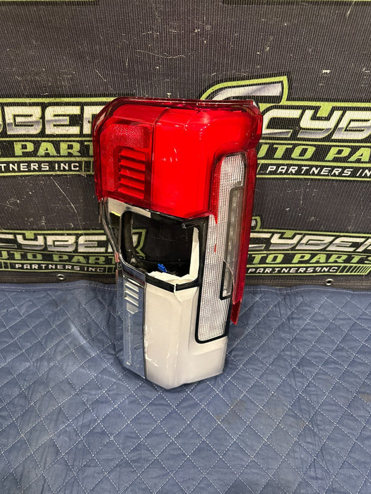 2023-2024 FORD F250 F350 DRIVER LEFT LED TAIL LIGHT OEM *DAMAGED*