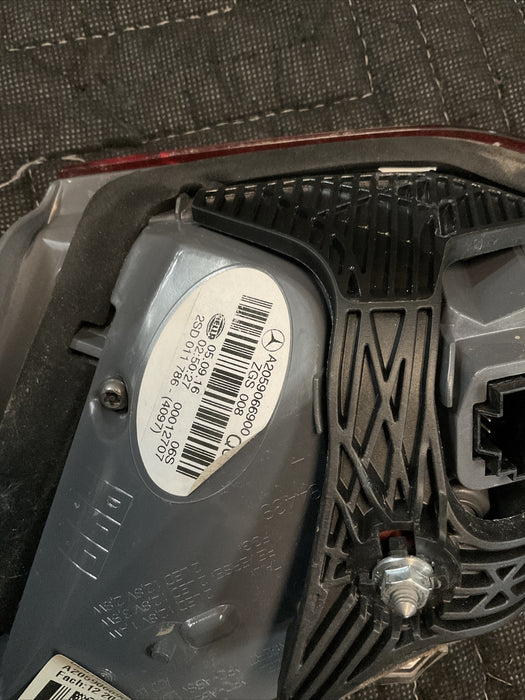 2017 MERCEDES C63 AMG CONVERTIBLE OEM LEFT TAIL LIGHT ASSEMBLY 2059066900~DAMAGE