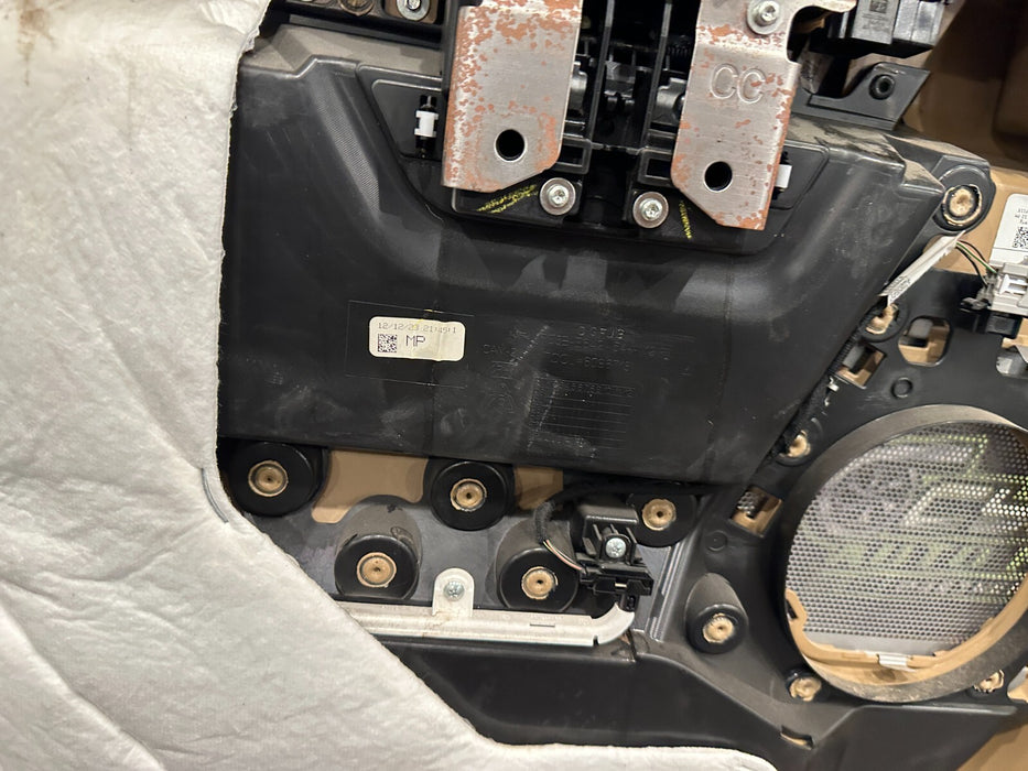 2014 2015 AUDI R8 RIGHT WINDOW BELT MOLDING OEM VELVET PURPLE *FLAWS 5-7*