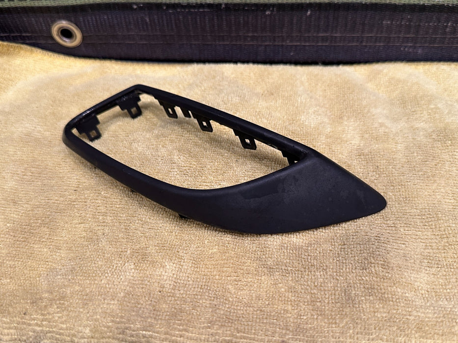 2021 AUDI R8 RIGHT DOOR PANEL CARBON FIBER AIR VENT TRIM OEM *HEAT FLAWS*