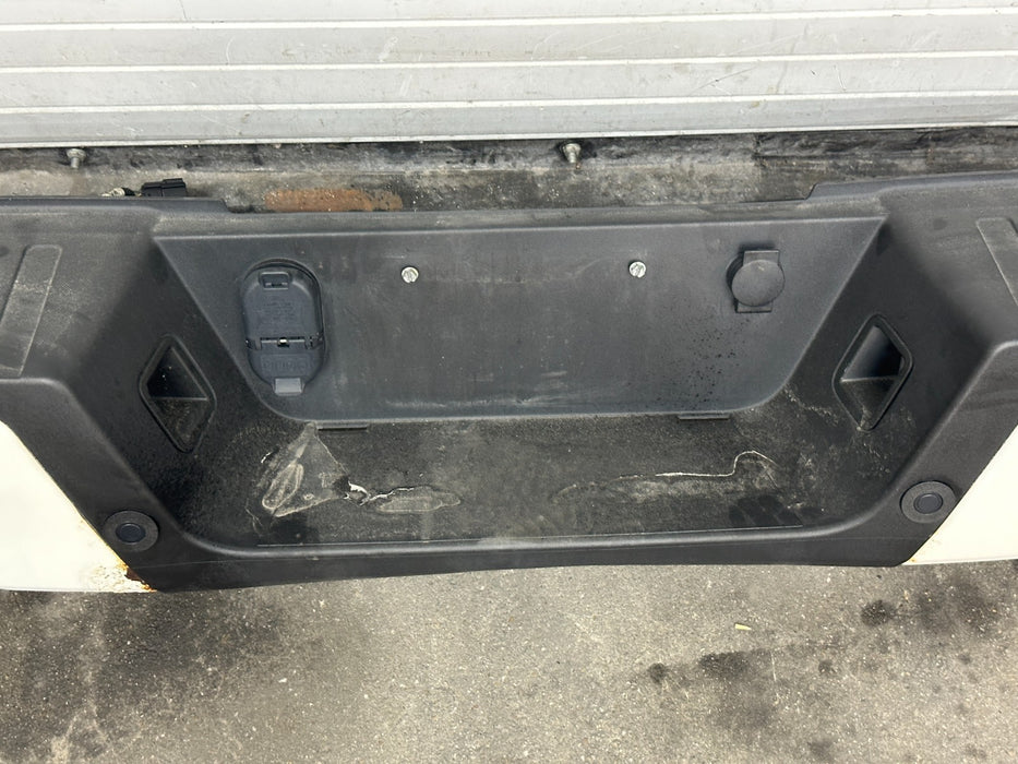 2017-2019 FORD F450 REAR BUMPER OEM TRI COAT WHITE (UG) *WEAR/RUST*