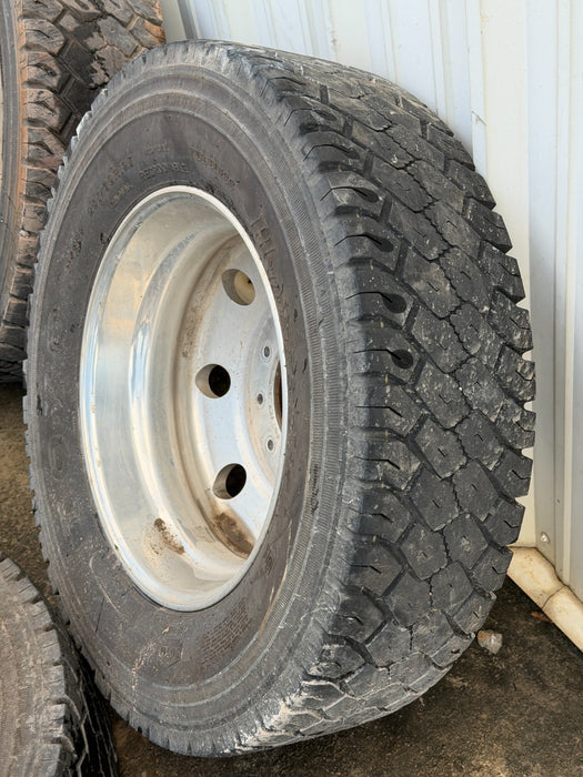 (4) FORD F450 REAR 10X225 2 STEEL 2 ALUMINUM WHEELS TOYO 265/70R19.5