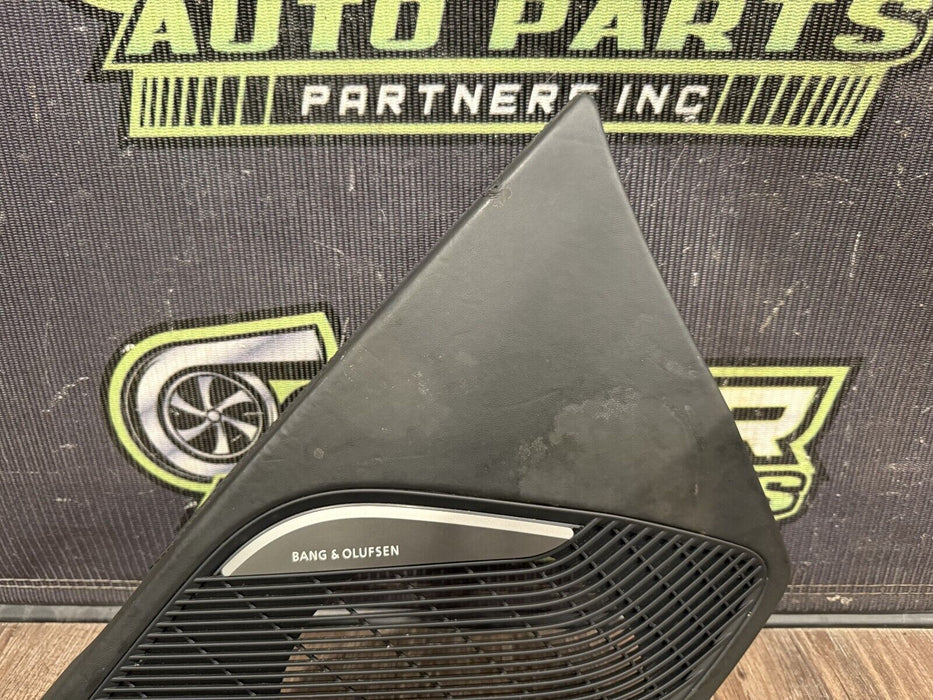 2021 AUDI R8 LEFT DOOR B&O BANG & OLUFSEN SPEAKER COVER TRIM OEM *READ/WEAR*