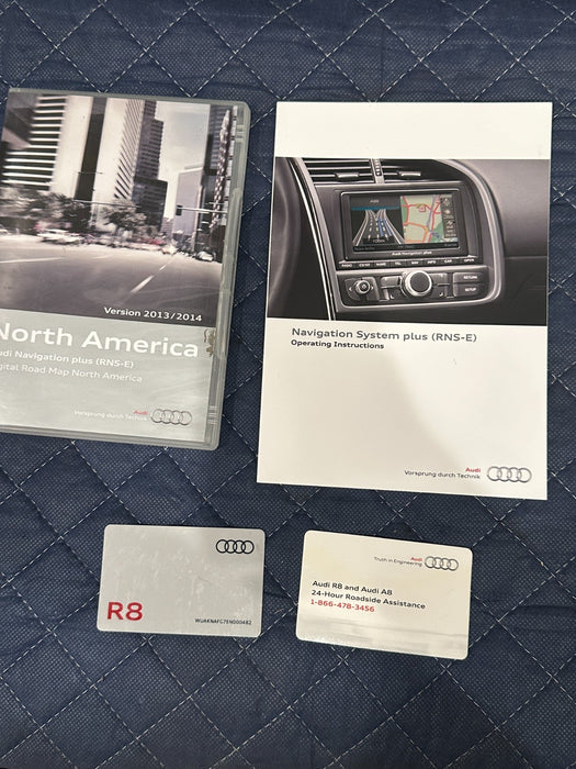 2014 AUDI R8 OWNER MANUAL BOOKLET SET GUIDE & LEATHER CASE OEM