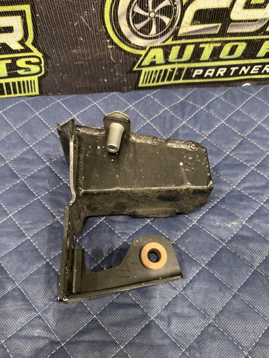 2021 AUDI R8 FRONT LEFT DEFORMATION ELEMENT MOUNTING BRACKET OEM 4S0 807 551 C