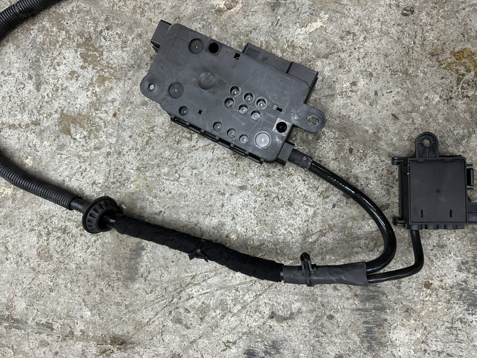2014 AUDI R8 V10 POSITIVE GROUND TERMINAL BATTERY CABLE W/ FUSE BOX TERMINAL