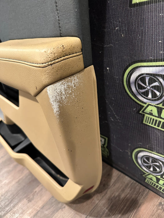 2014 2015 AUDI R8 RIGHT WINDOW BELT MOLDING OEM VELVET PURPLE *FLAWS 5-7*