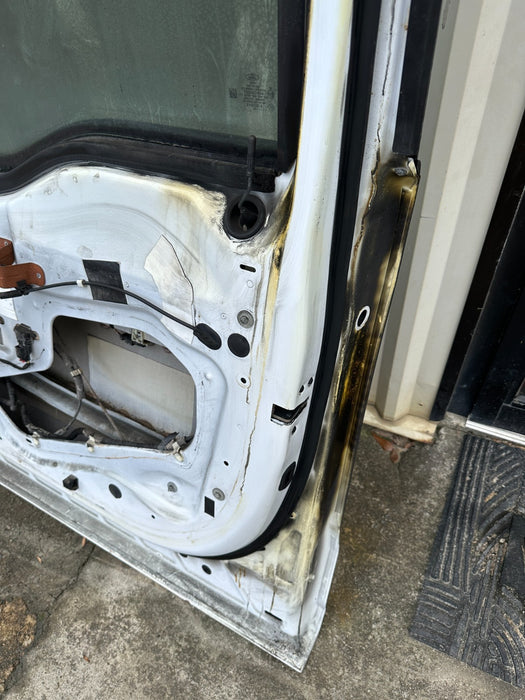 2020 FORD F250 F350 FRONT RIGHT DOOR SHELL OEM *HEAT FLAWS*